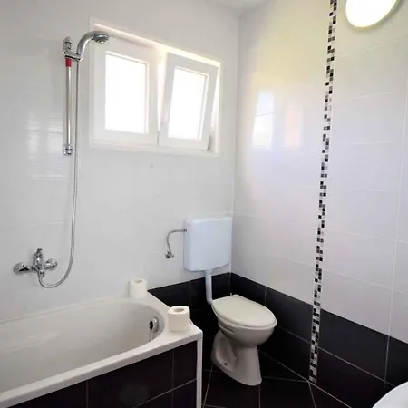 Apartment In Lopar/insel Rab 38297 *